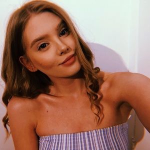 Meet your Posher, Nele